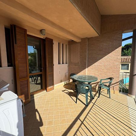 Pineta Apartament Tirrenia Eksteriør bilde