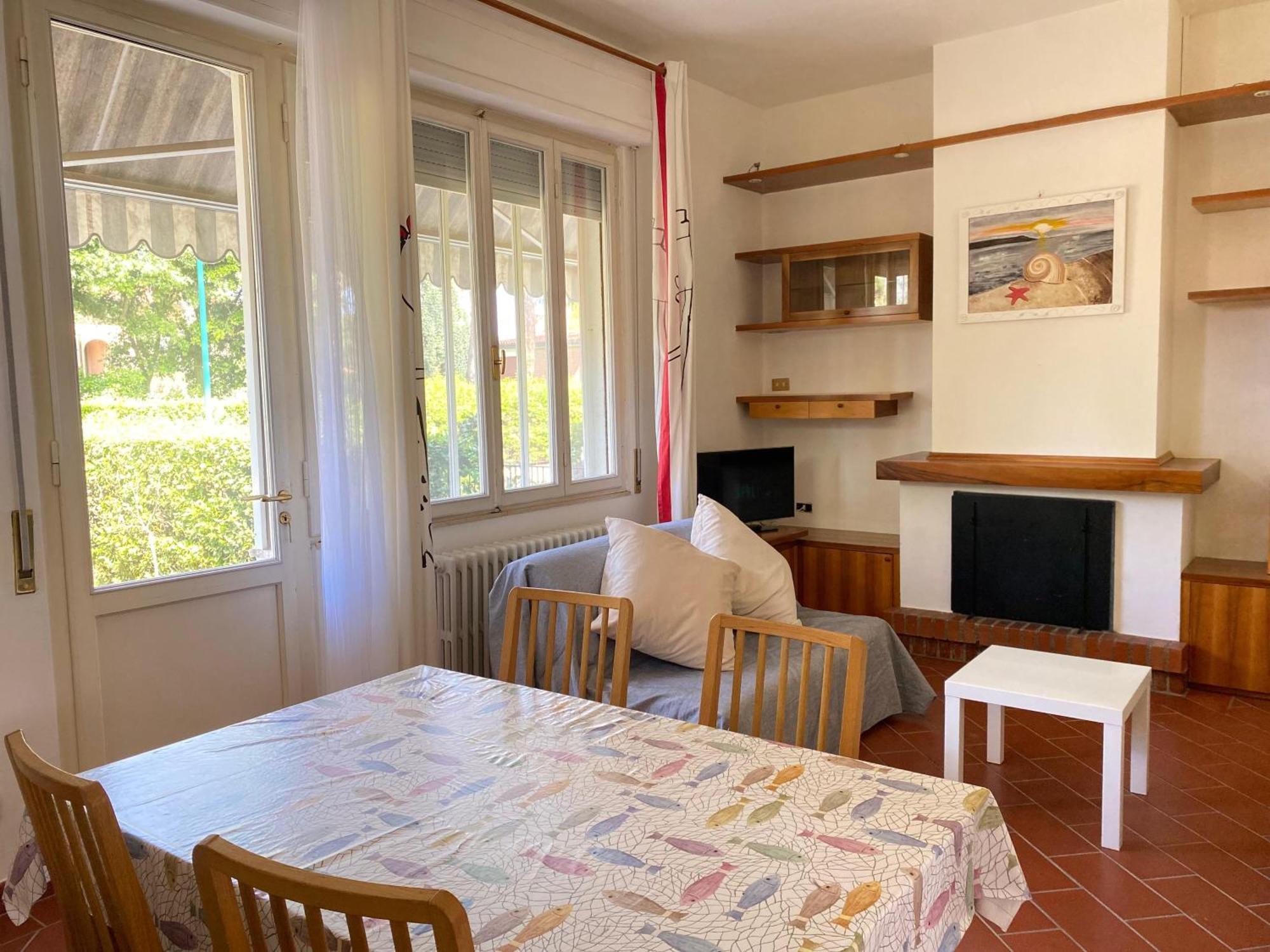 Pineta Apartament Tirrenia Eksteriør bilde