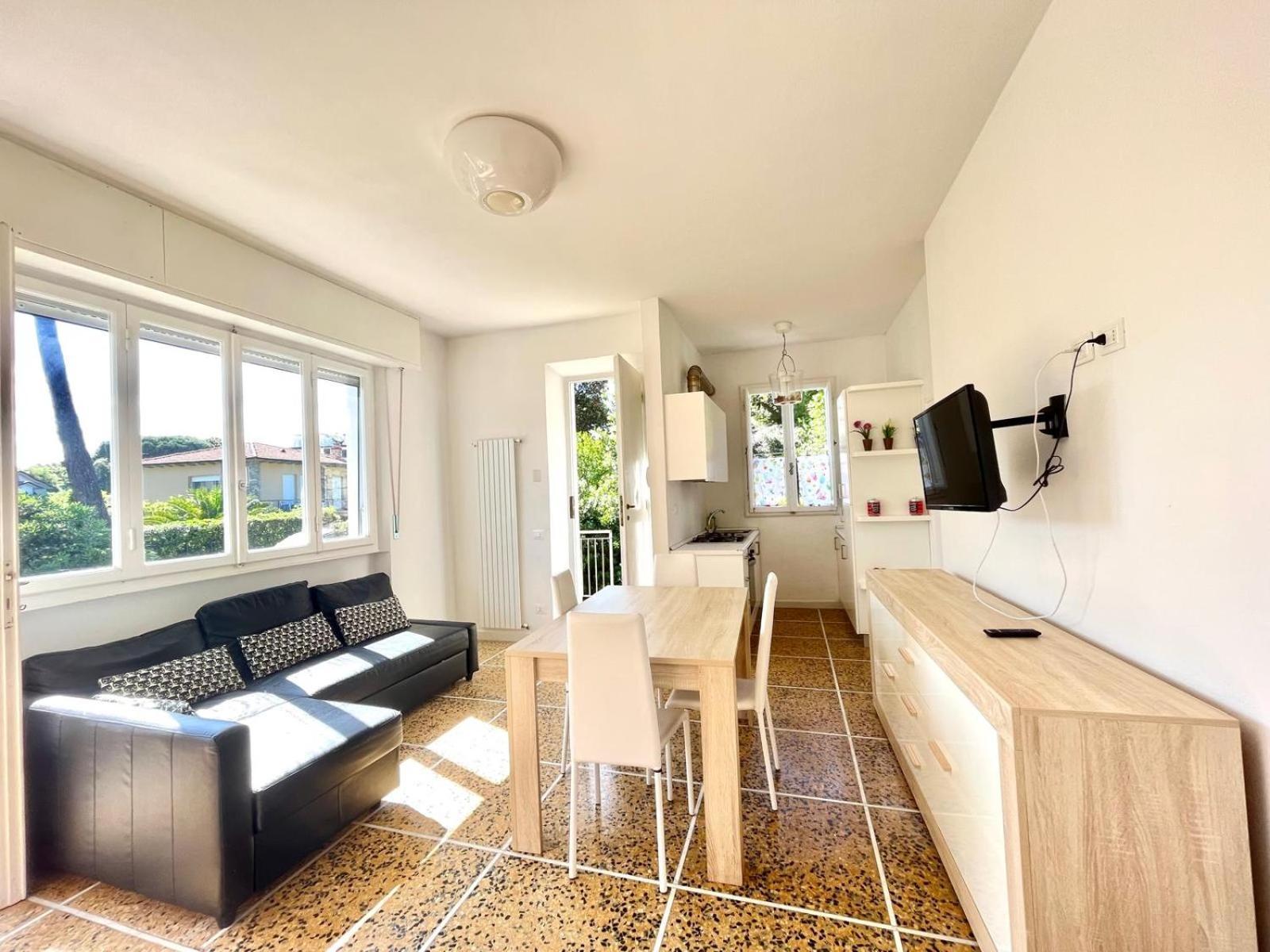 Pineta Apartament Tirrenia Eksteriør bilde