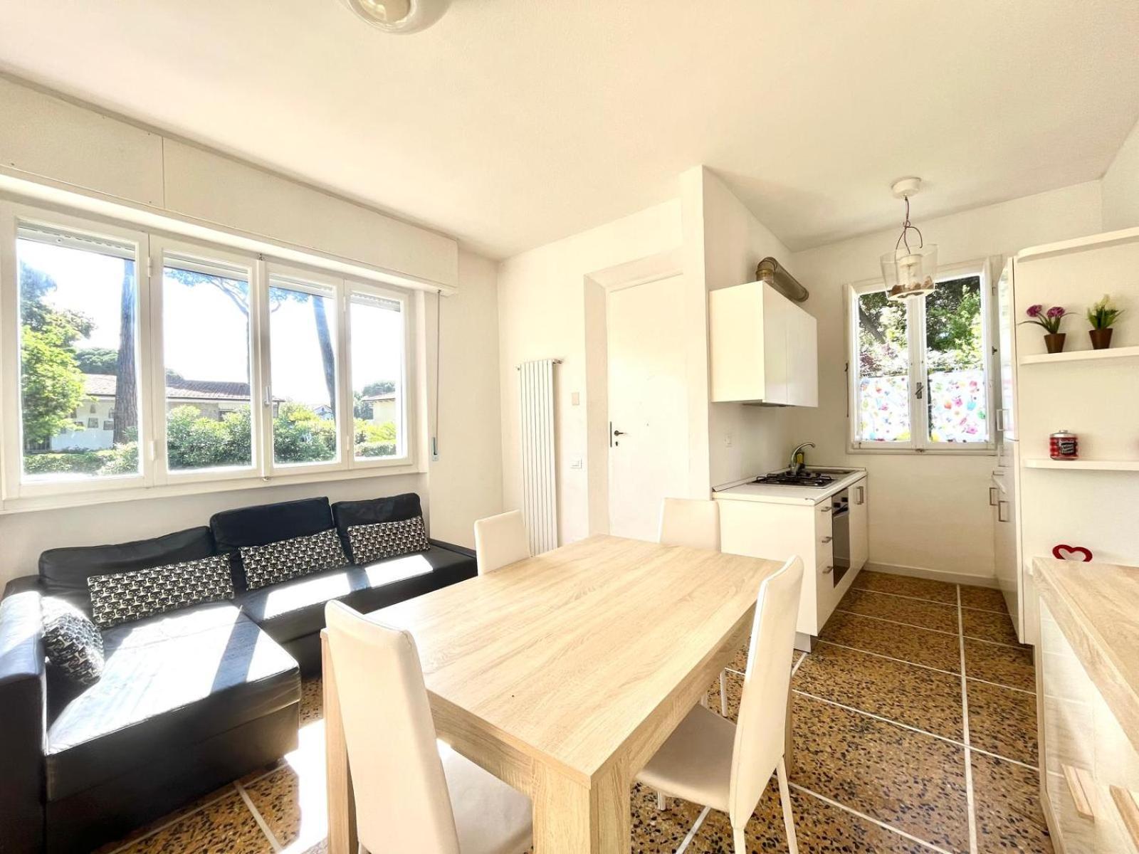 Pineta Apartament Tirrenia Eksteriør bilde
