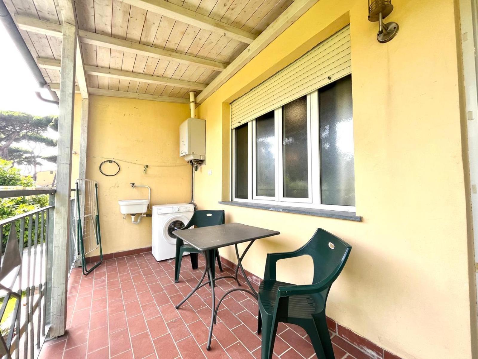 Pineta Apartament Tirrenia Eksteriør bilde