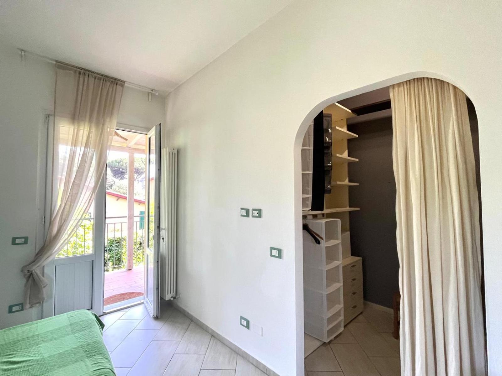 Pineta Apartament Tirrenia Eksteriør bilde