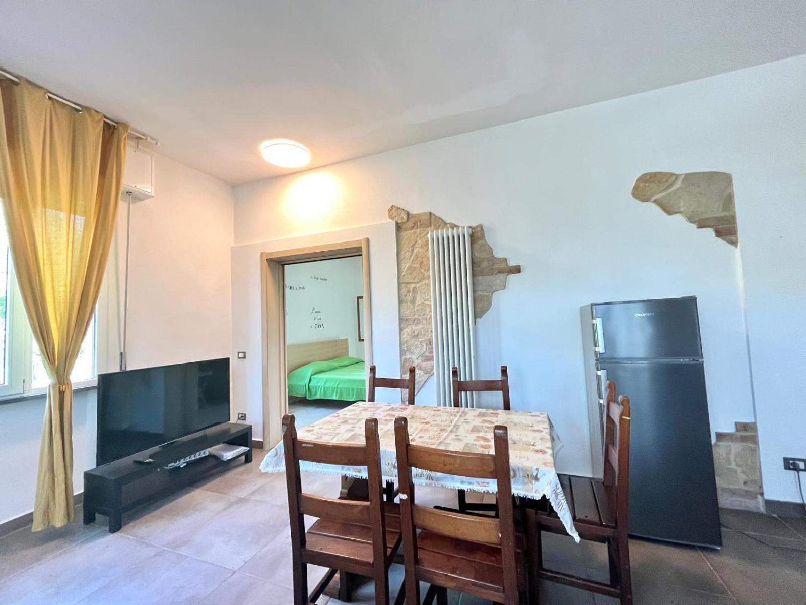 Pineta Apartament Tirrenia Eksteriør bilde
