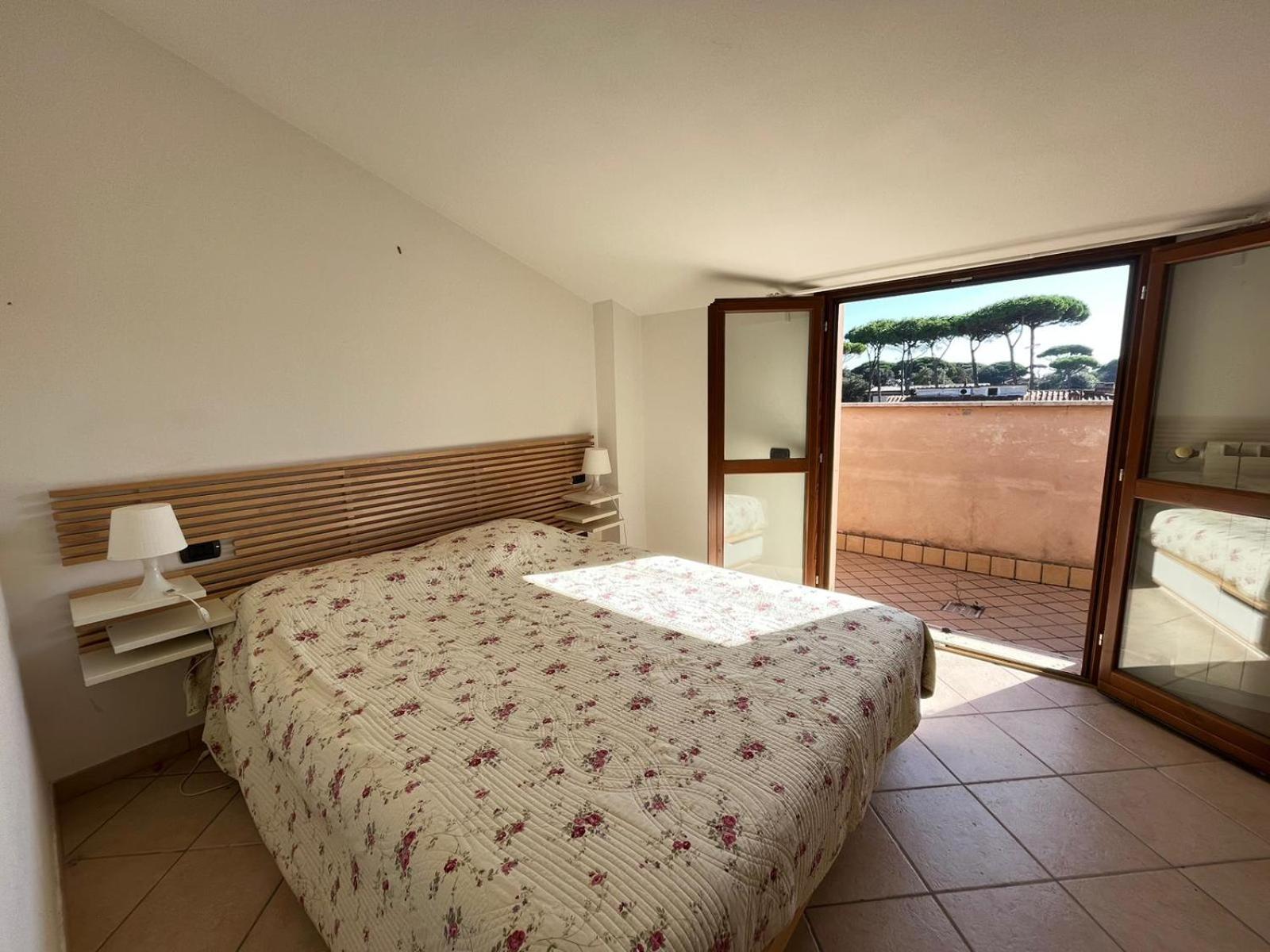 Pineta Apartament Tirrenia Eksteriør bilde
